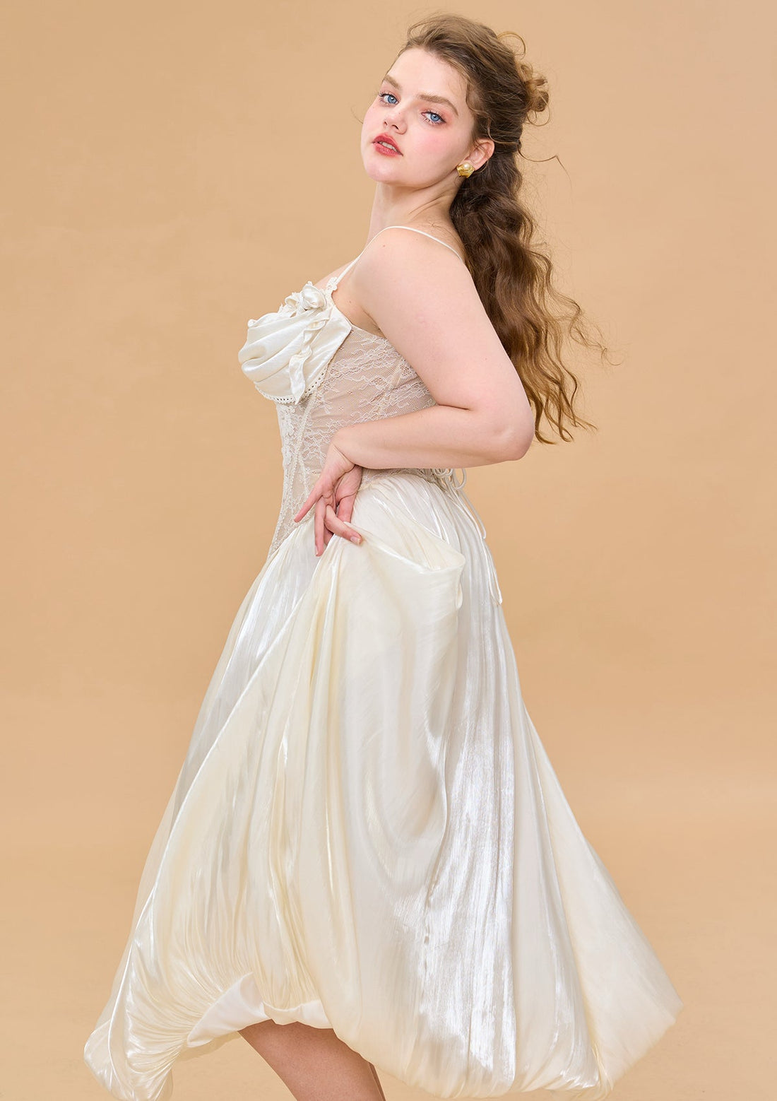 Curve &amp; Plus White Butterfly Flora Skirt