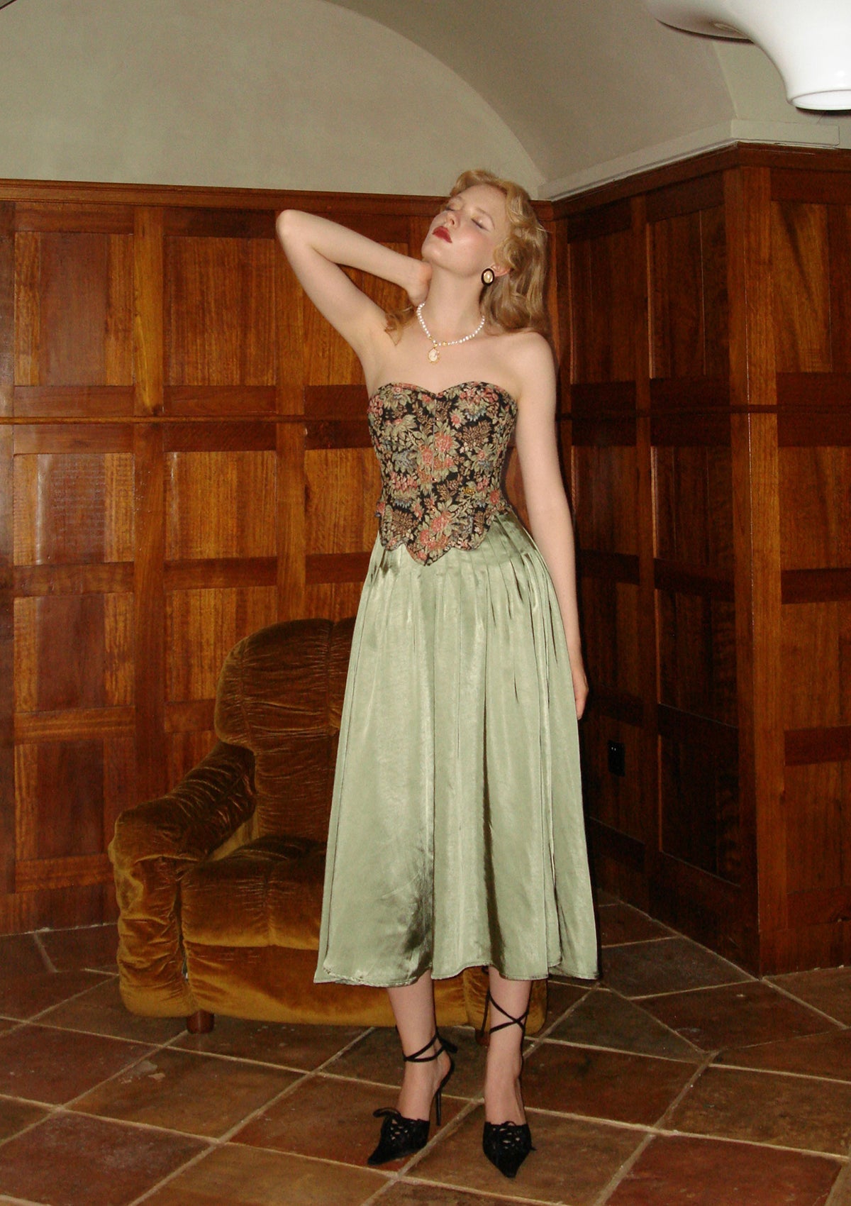 Flower &amp; Mirror Corset