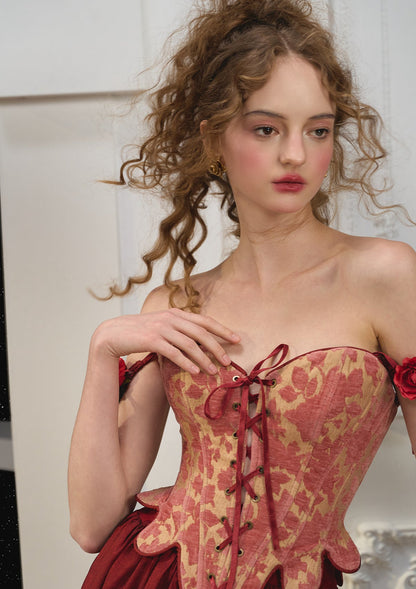 Curve &amp; Plus A Renaissance of Grace Corset