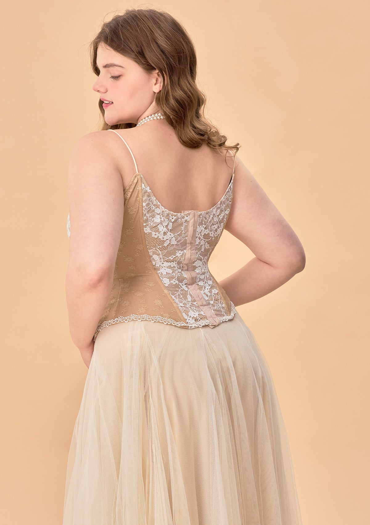 Curve &amp; Plus &quot;White Moon, Weaving Dreams&quot; Corset