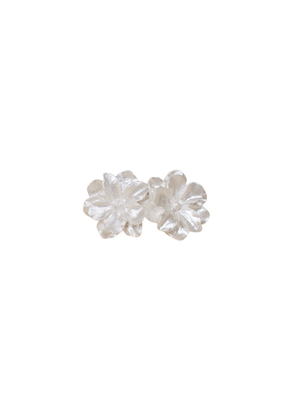 Pure white double-layer petal earrings（exclusive event）